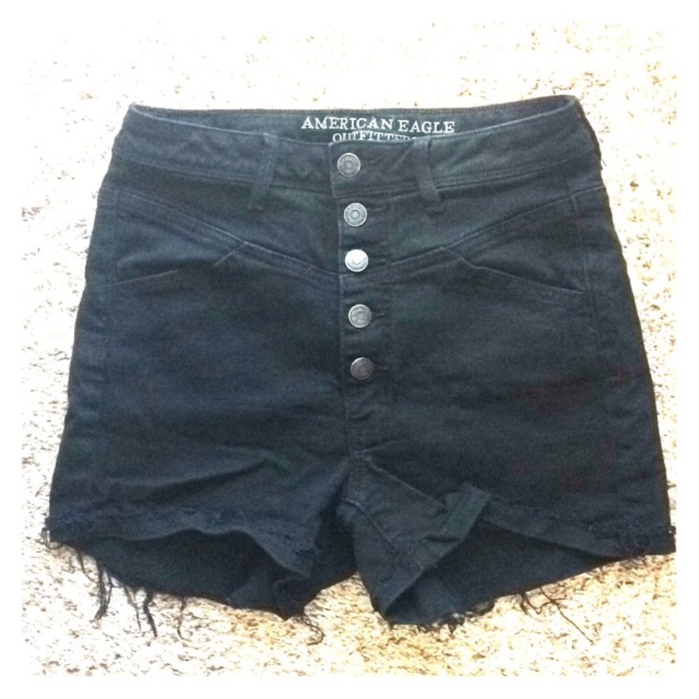 We black short
